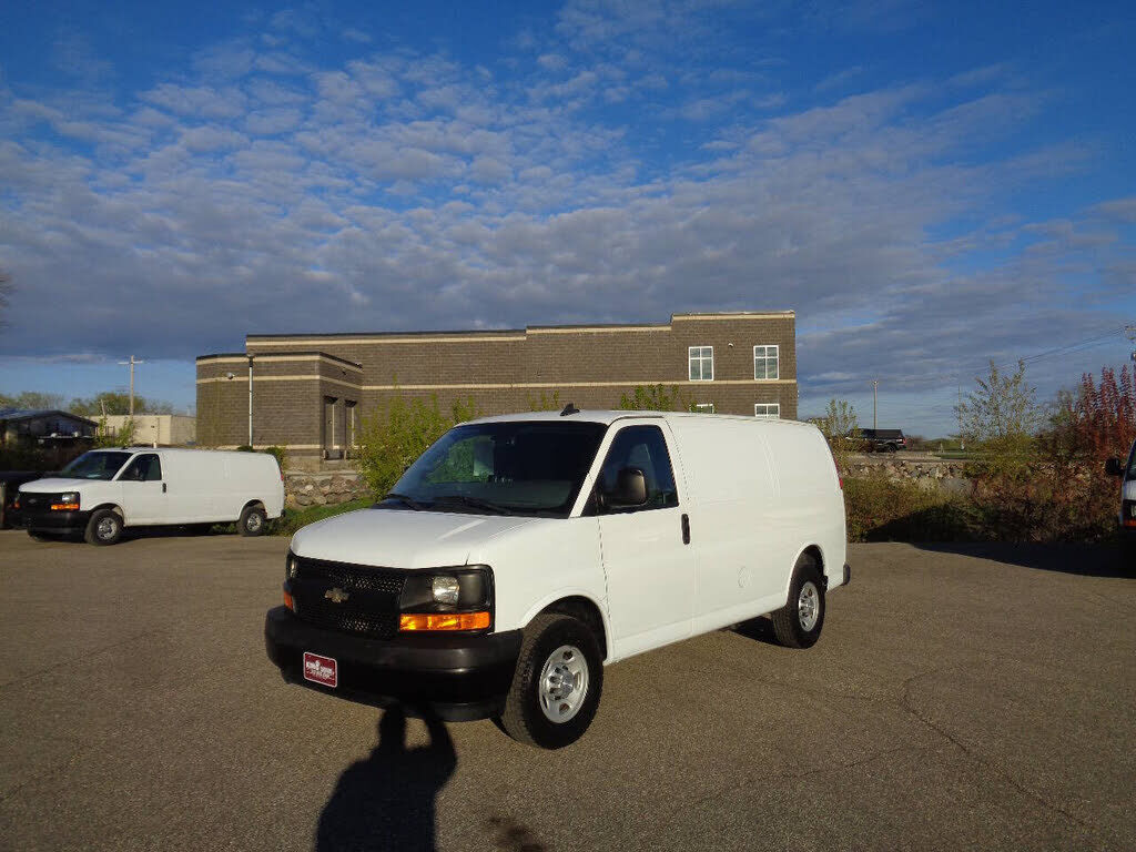 2017 CHEVROLET Express