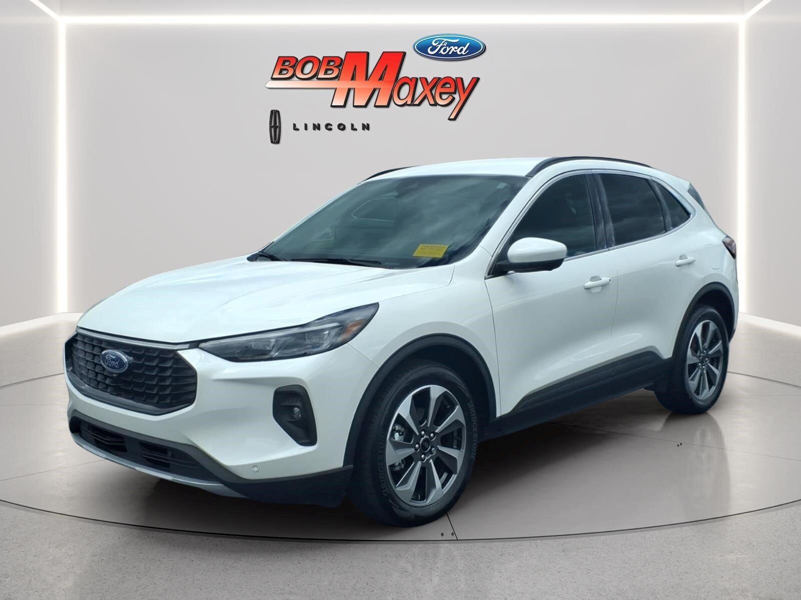 2024 FORD Escape