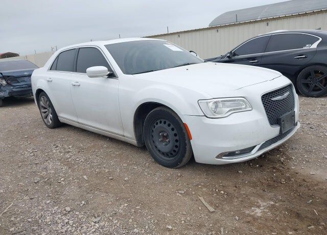 2017 CHRYSLER 300