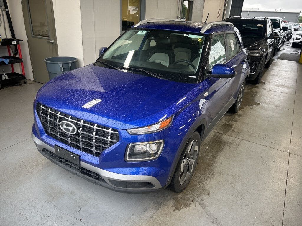 2025 HYUNDAI Venue