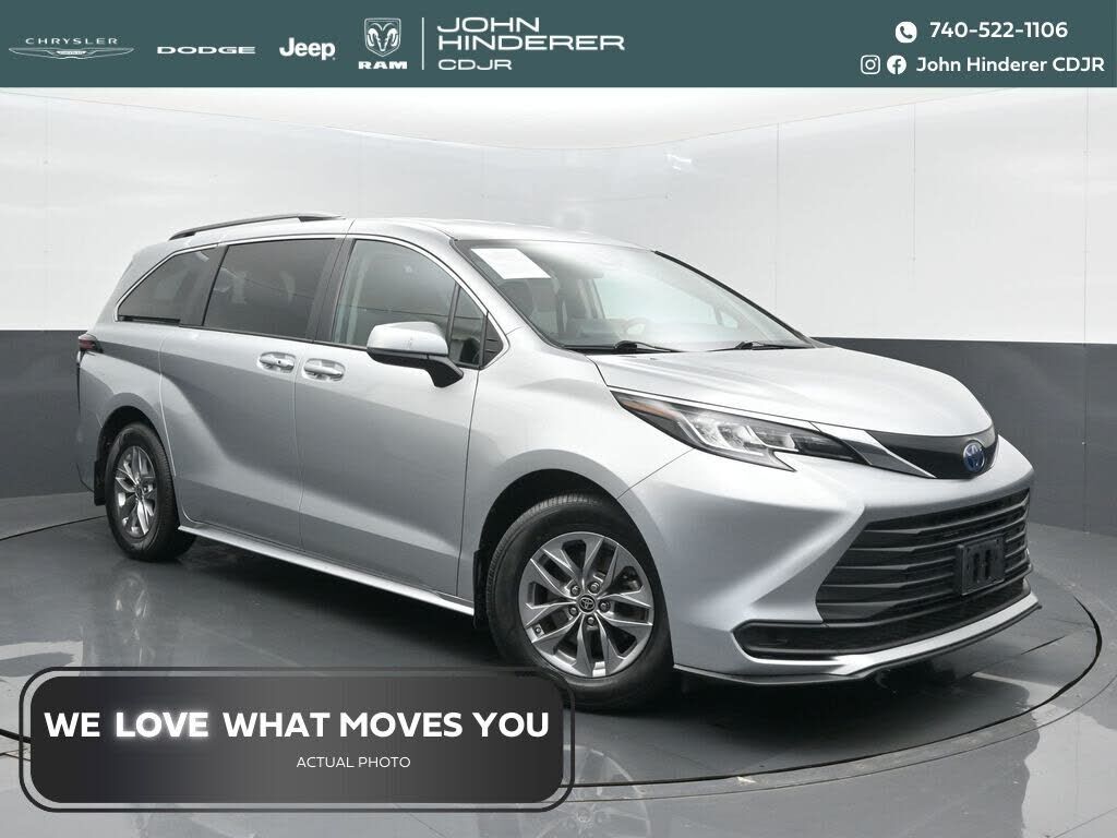 2022 TOYOTA Sienna