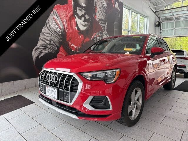 2022 AUDI Q3