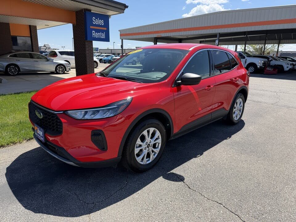 2024 FORD Escape
