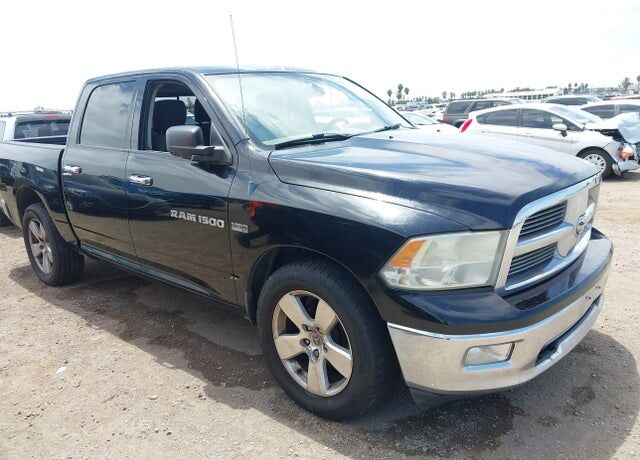 2012 DODGE Ram