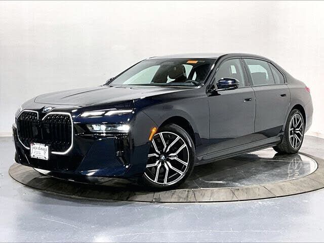 2025 BMW i7