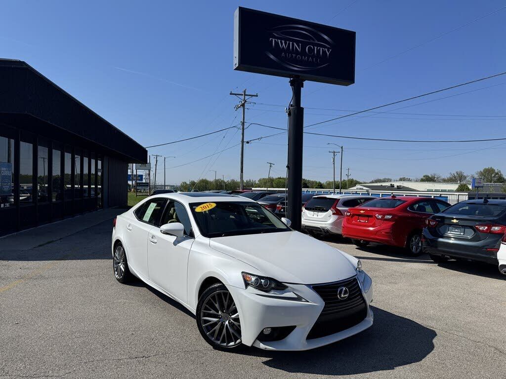 2015 LEXUS IS