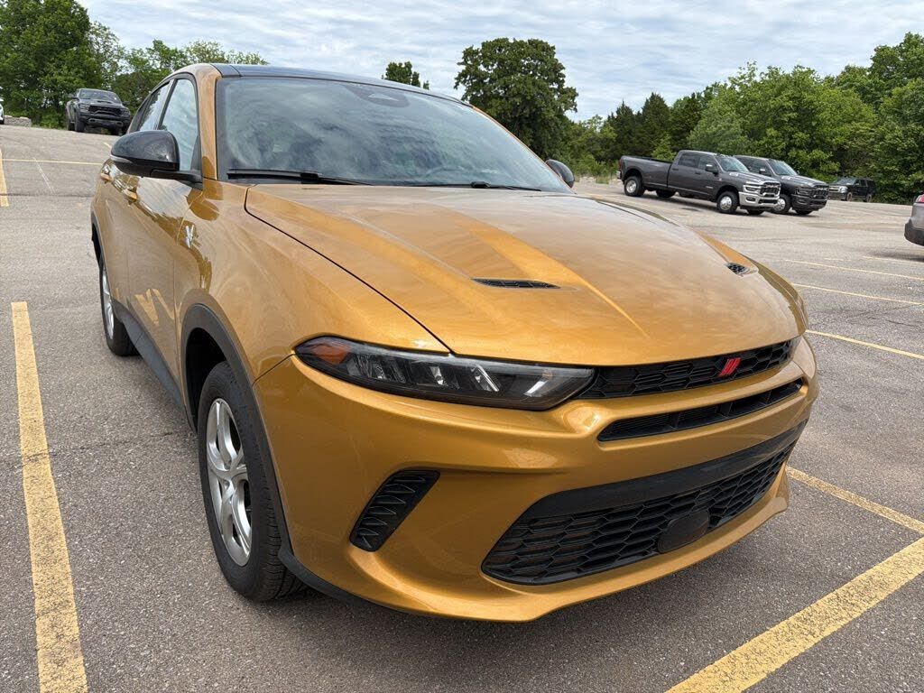 2025 DODGE HORNET