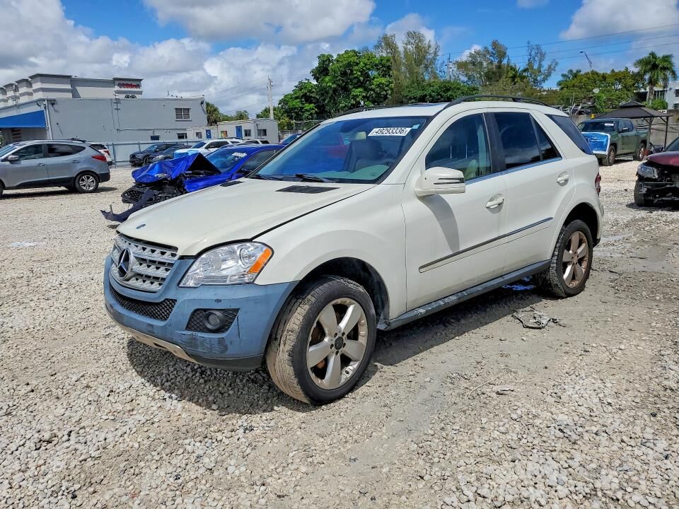 2011 MERCEDES-BENZ M-Class