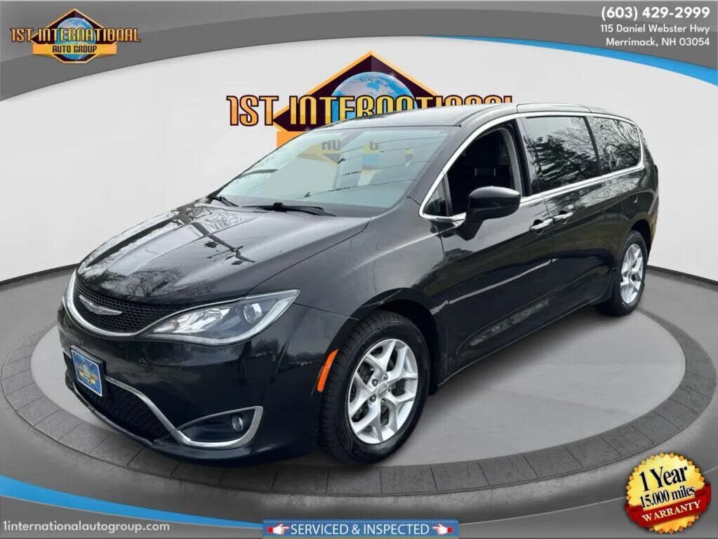 2017 CHRYSLER Pacifica