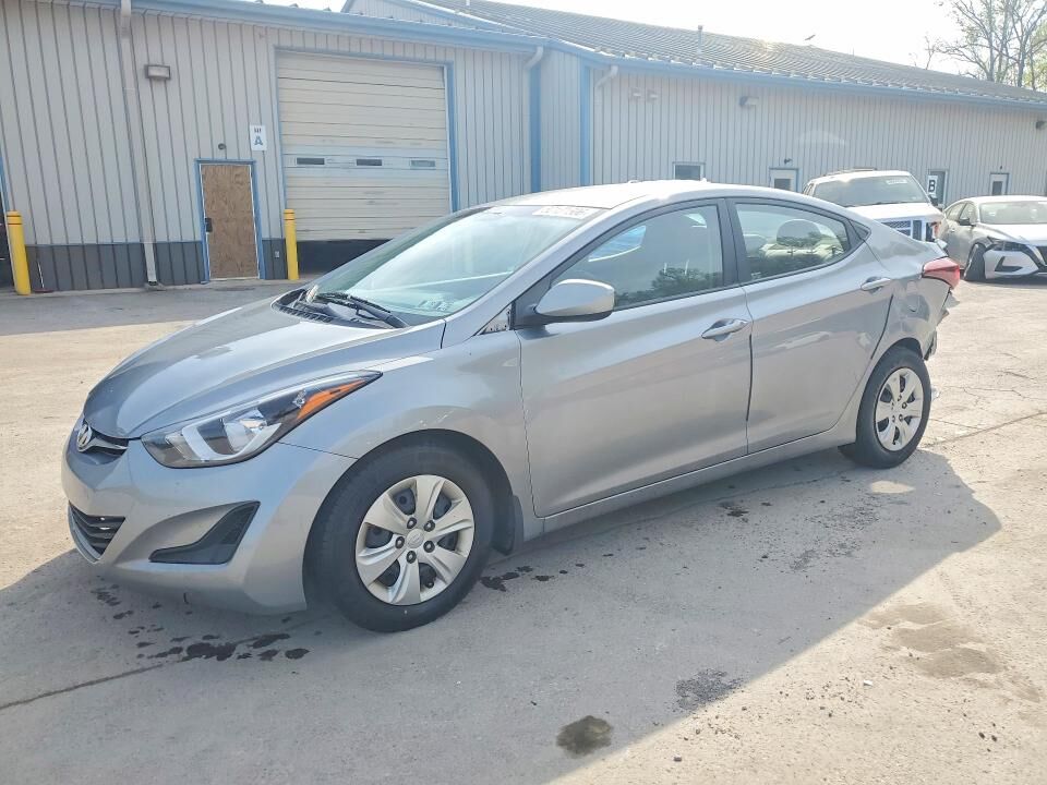 2016 HYUNDAI Elantra
