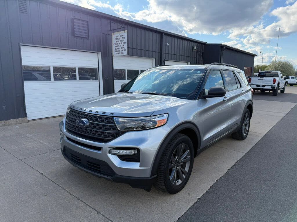 2021 FORD Explorer