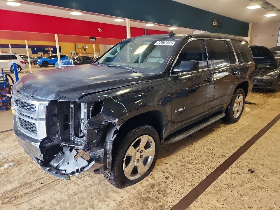 2017 CHEVROLET Tahoe