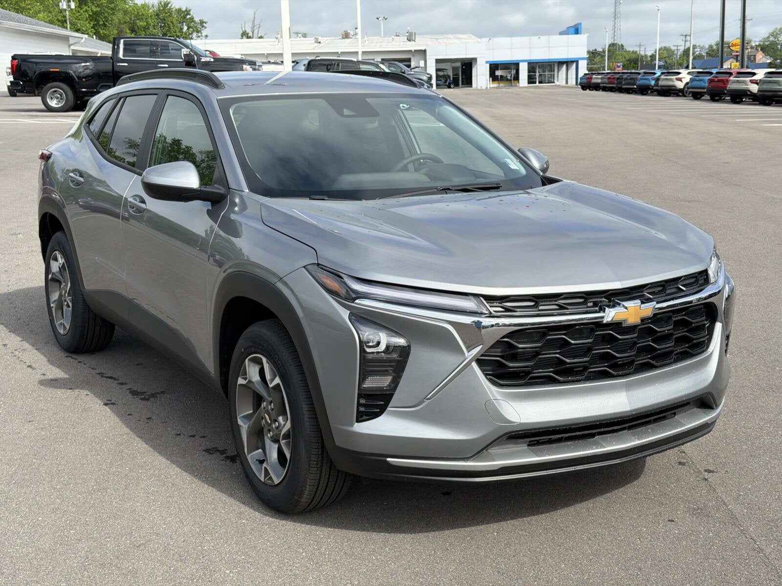 2026 CHEVROLET Trax