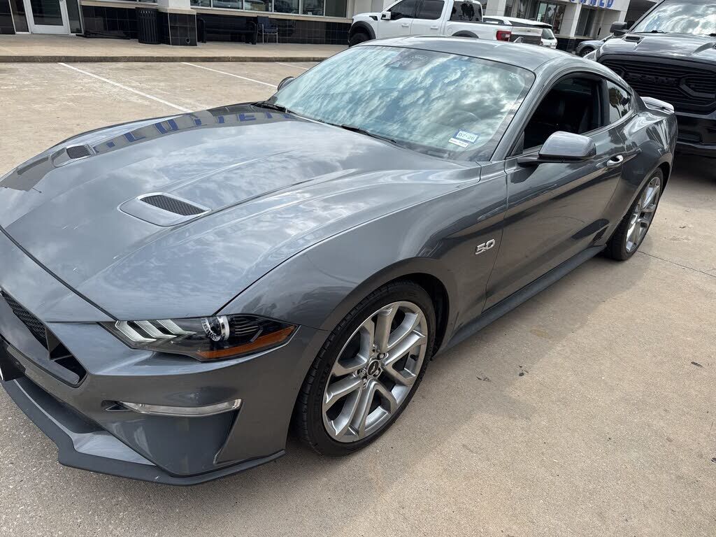 2022 FORD Mustang