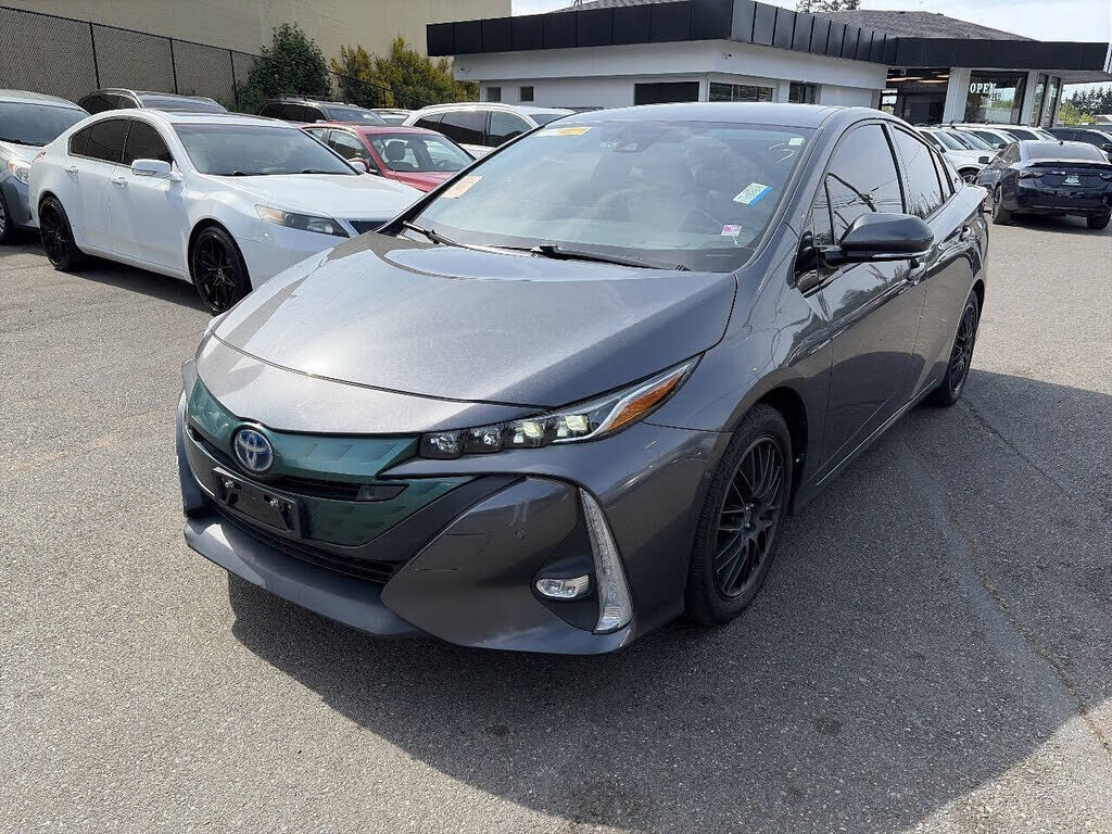2017 TOYOTA Prius