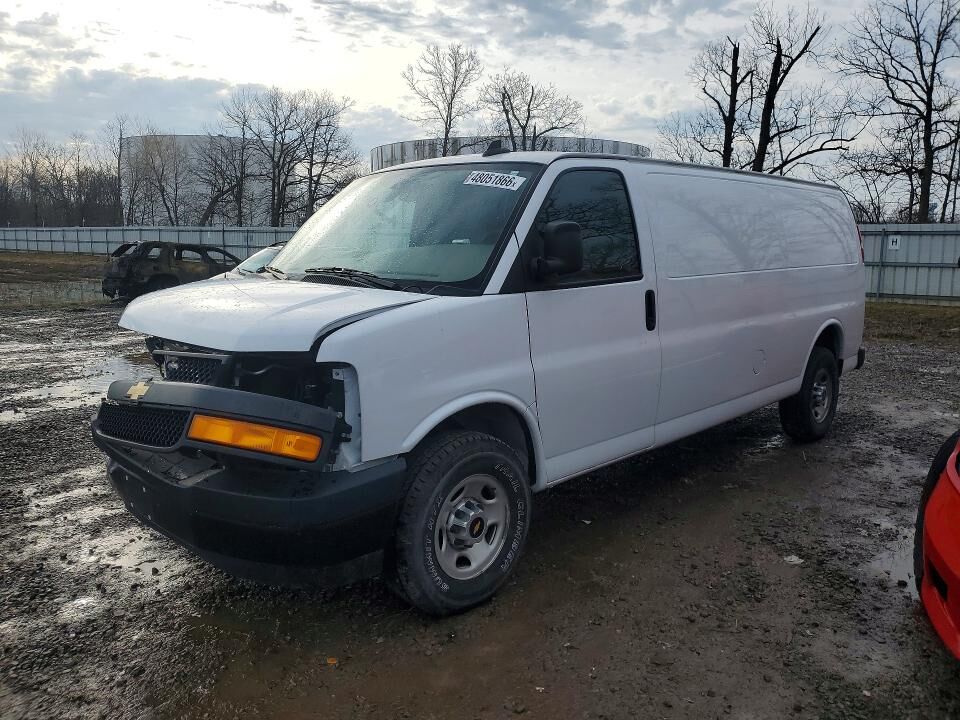 2022 CHEVROLET Express