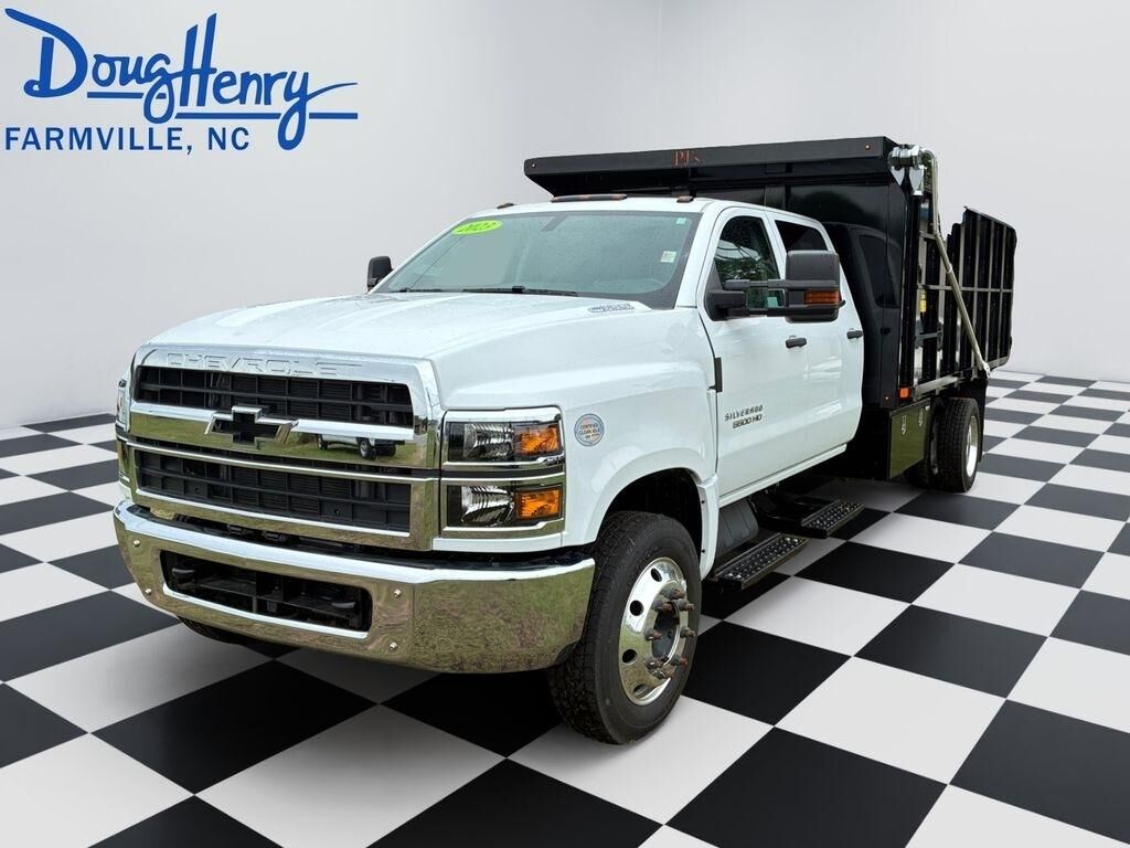 2023 GMC Silverado Medium Duty