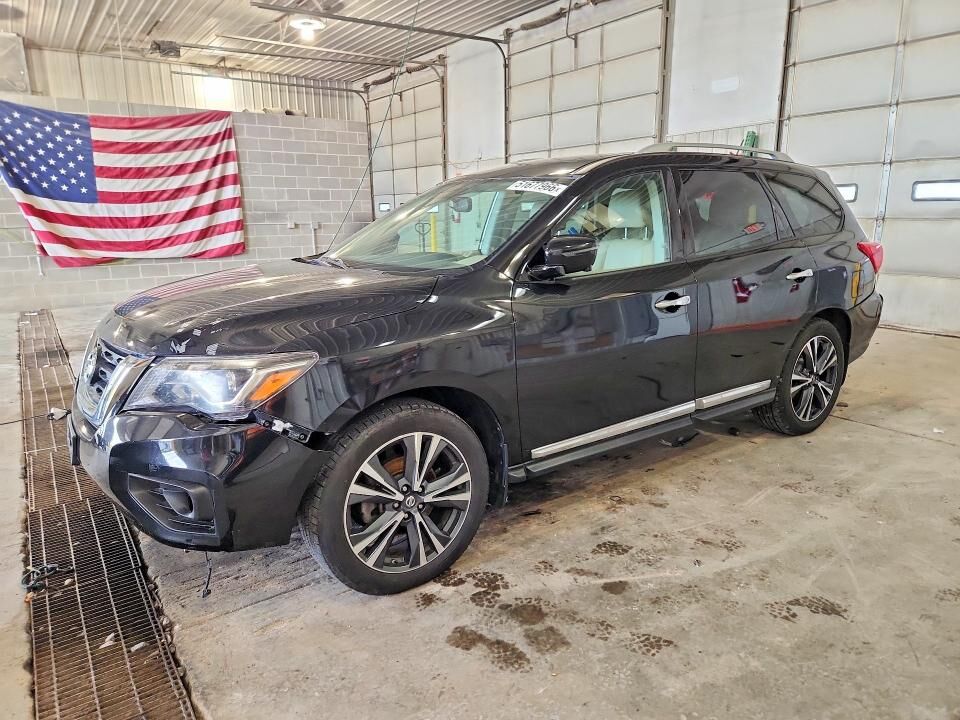 2017 NISSAN Pathfinder