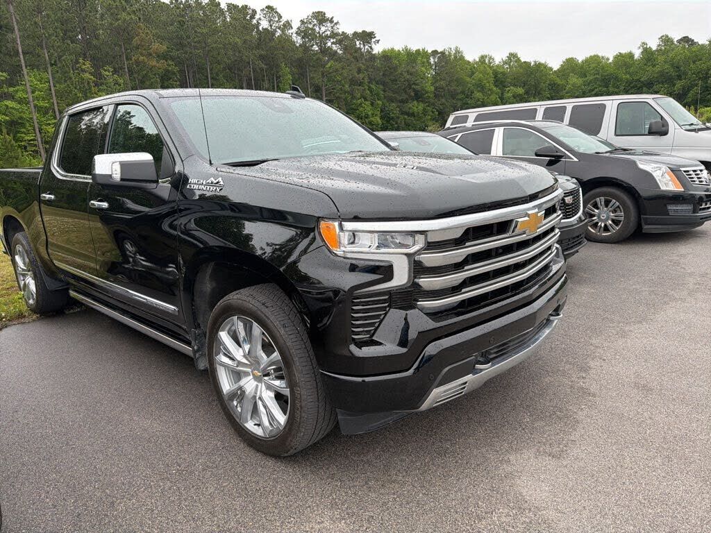 2025 CHEVROLET Silverado