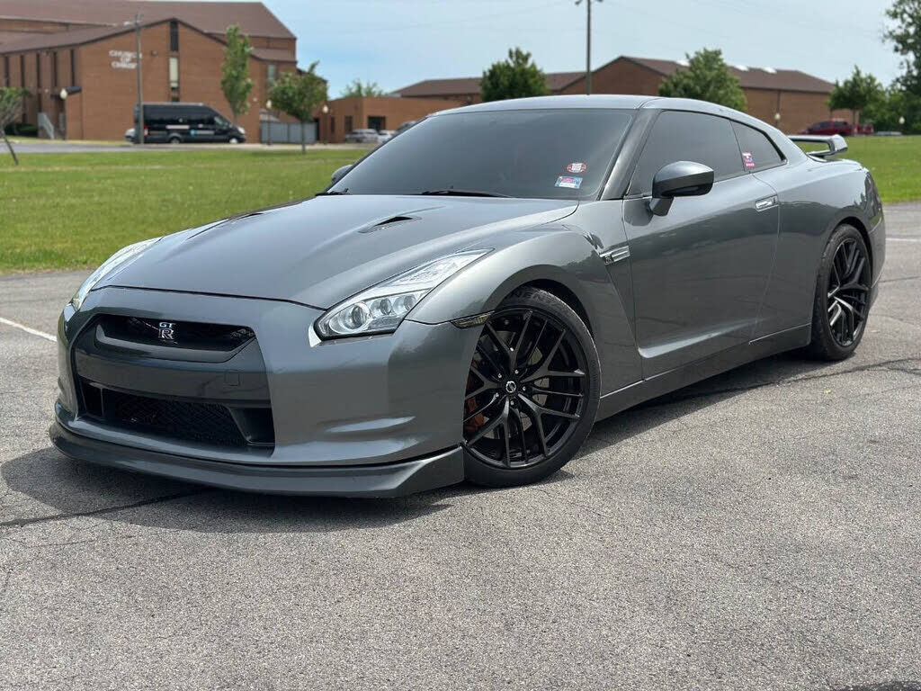 2009 NISSAN GT-R