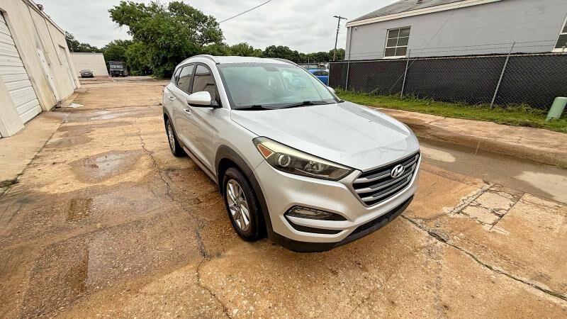 2017 HYUNDAI Tucson