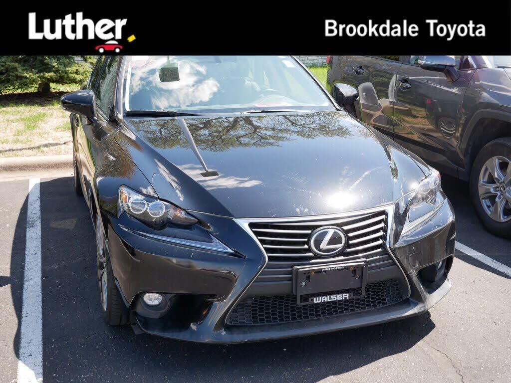 2016 LEXUS IS