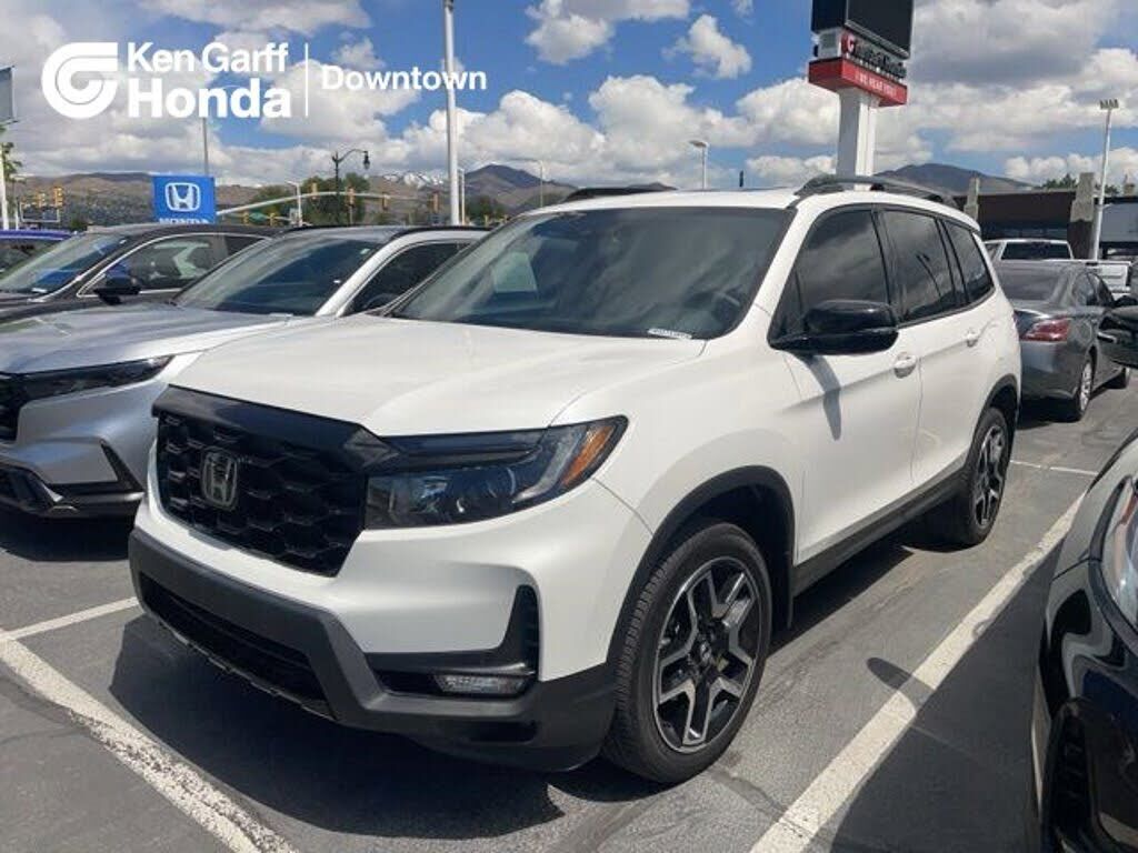2023 HONDA Passport