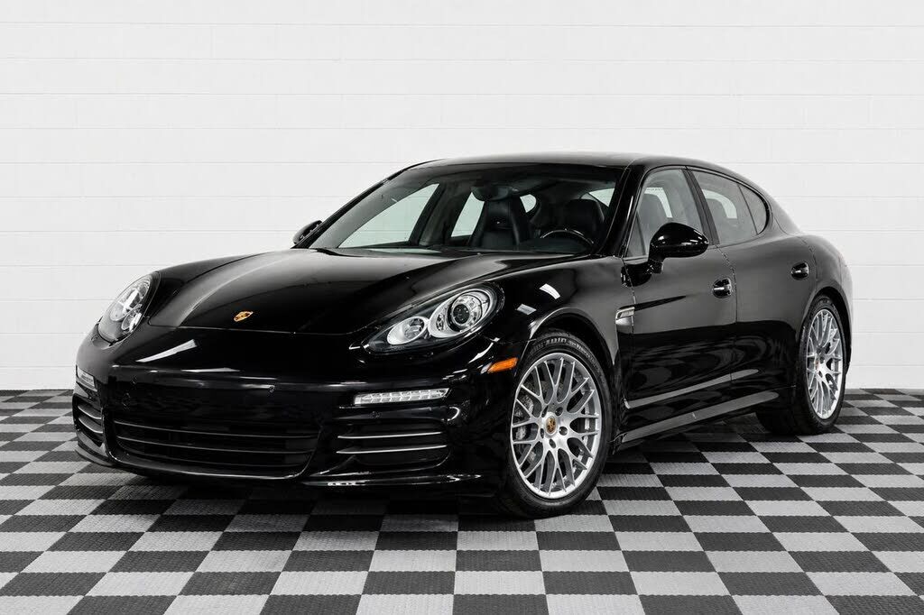 2014 PORSCHE Panamera