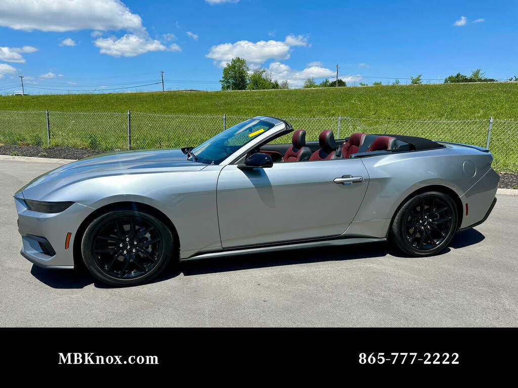 2025 FORD Mustang