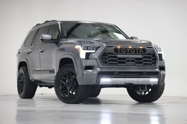 2025 TOYOTA Sequoia