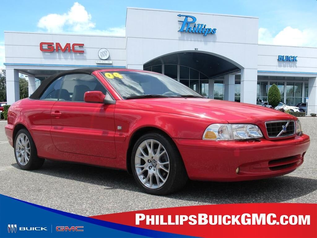 2004 VOLVO C70