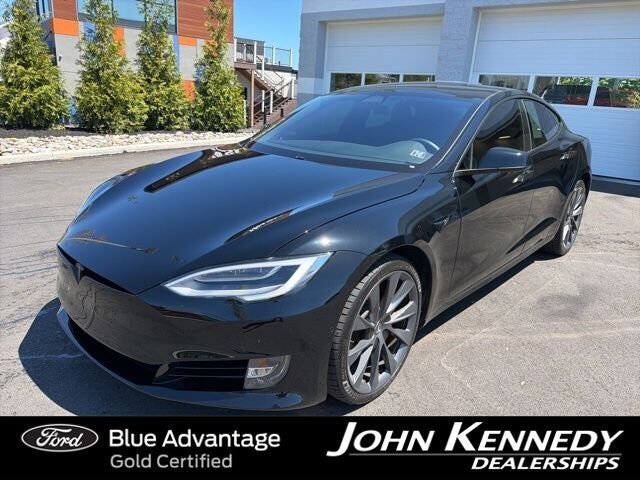 2021 TESLA Model S