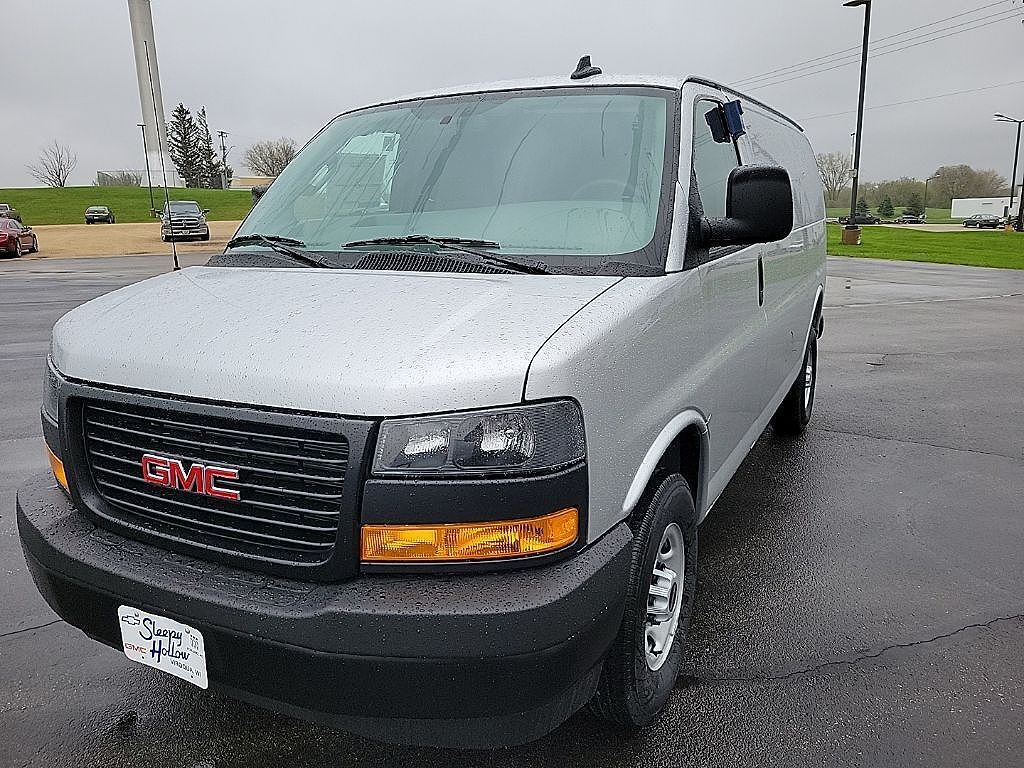 2025 GMC Savana