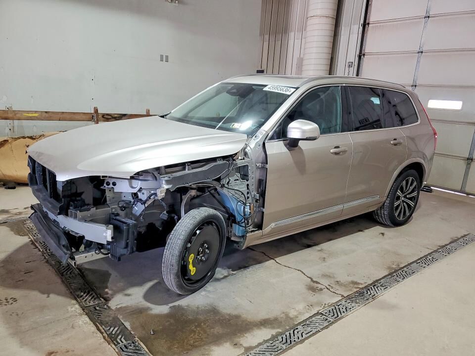 2025 VOLVO XC90