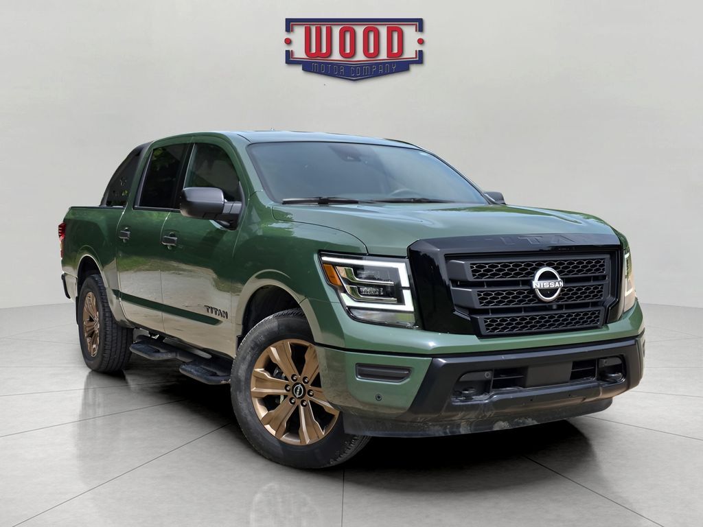2024 NISSAN Titan