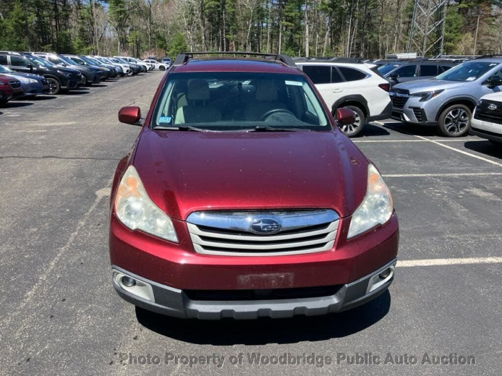 2011 SUBARU Outback