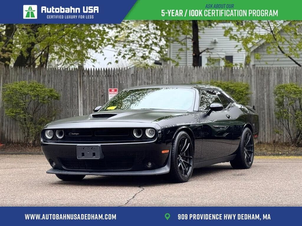 2017 DODGE Challenger