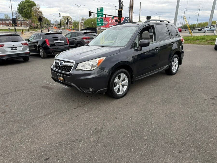 2014 SUBARU Forester