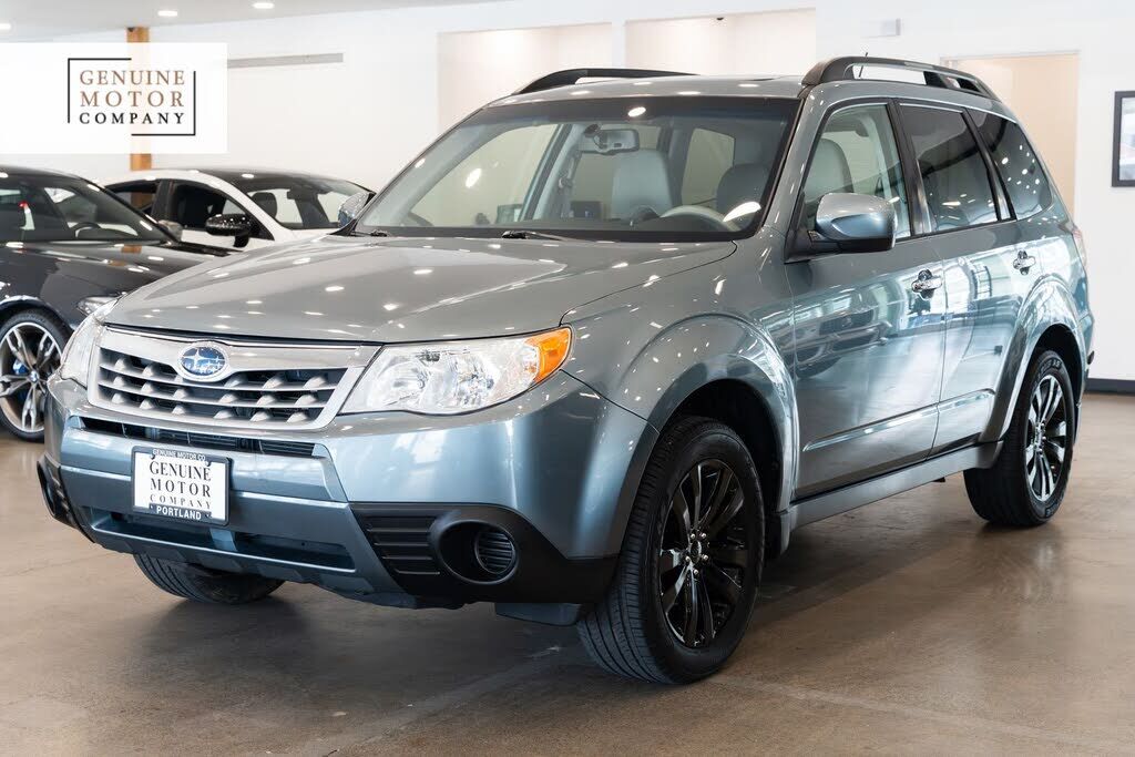 2013 SUBARU Forester