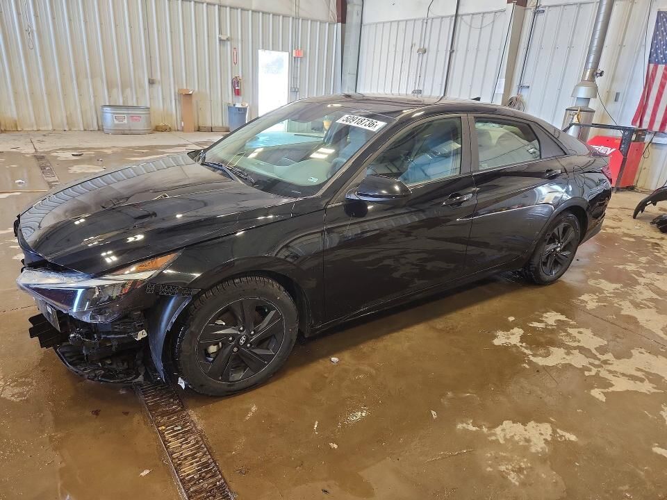 2022 HYUNDAI Elantra