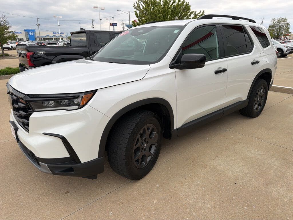 2023 HONDA Pilot