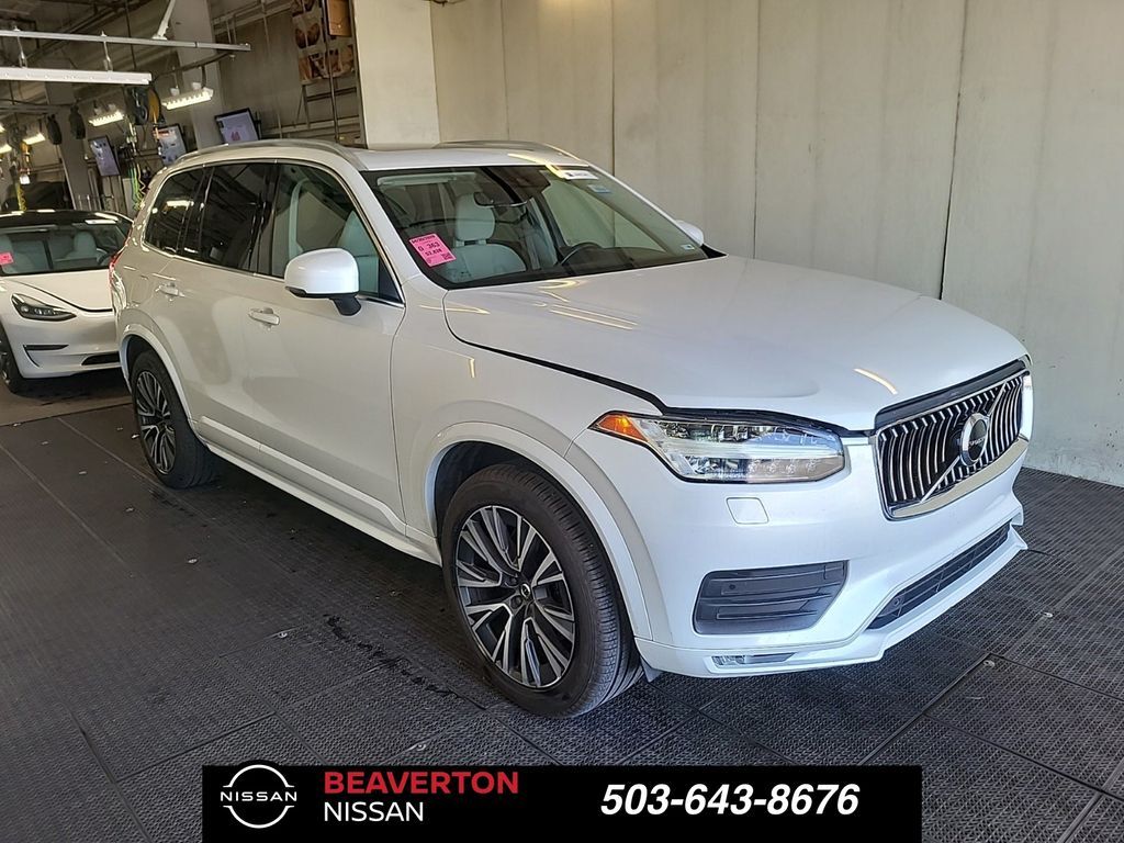 2022 VOLVO XC90