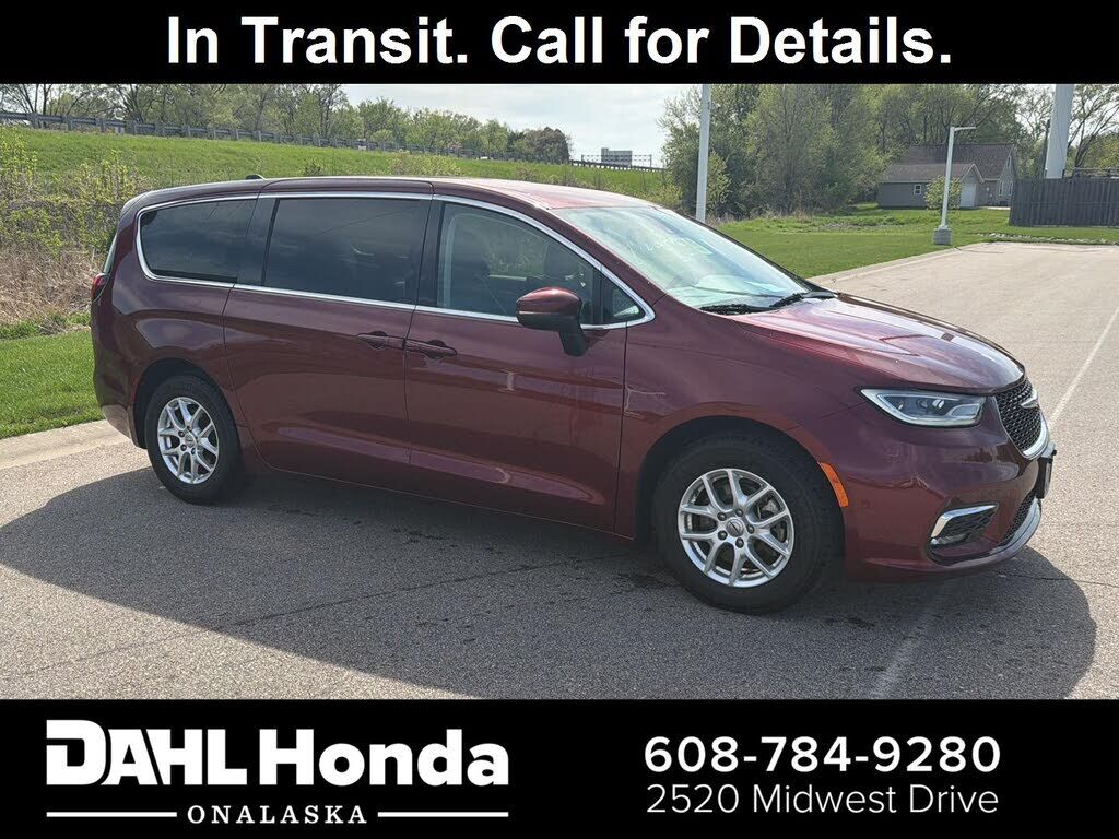 2023 CHRYSLER Pacifica