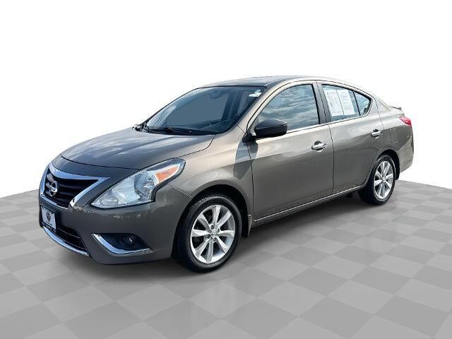 2015 NISSAN Versa