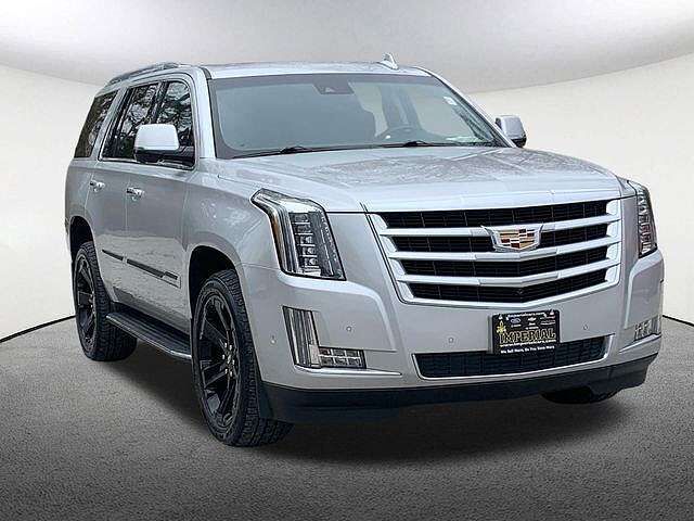 2017 CADILLAC Escalade
