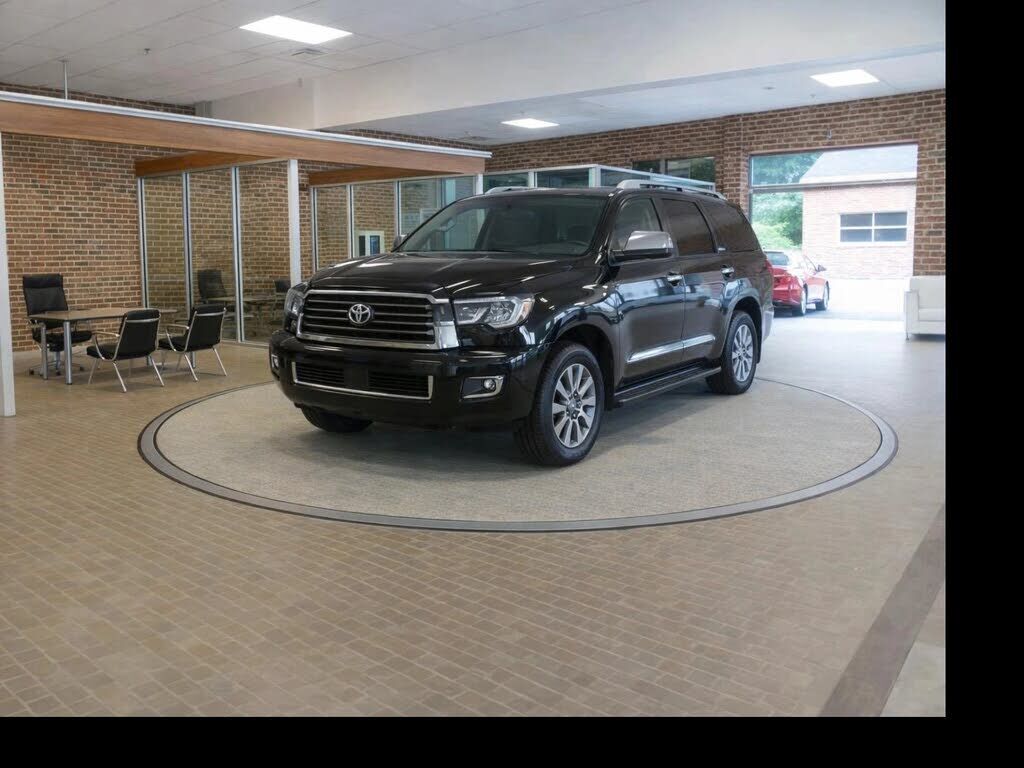 2019 TOYOTA Sequoia