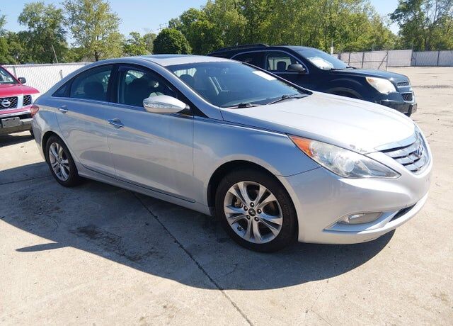 2011 HYUNDAI Sonata