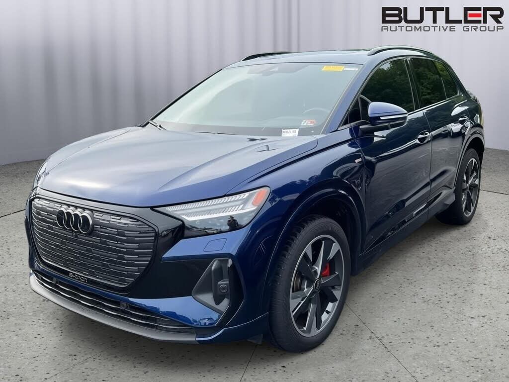 2023 AUDI Q4