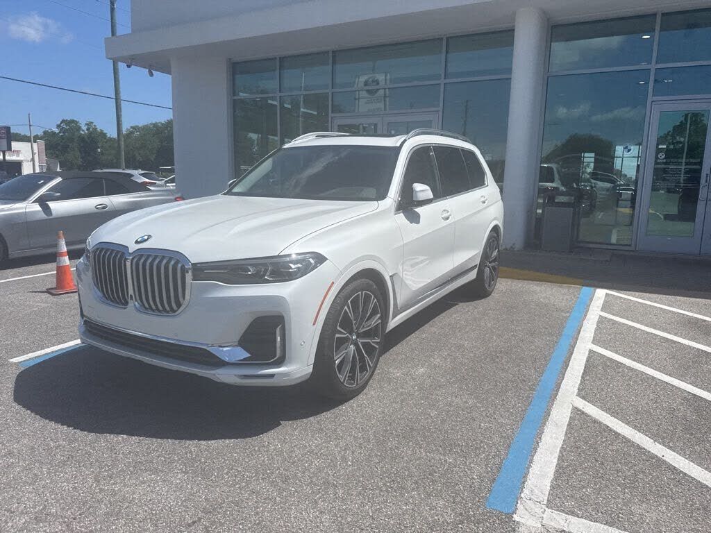 2021 BMW X7