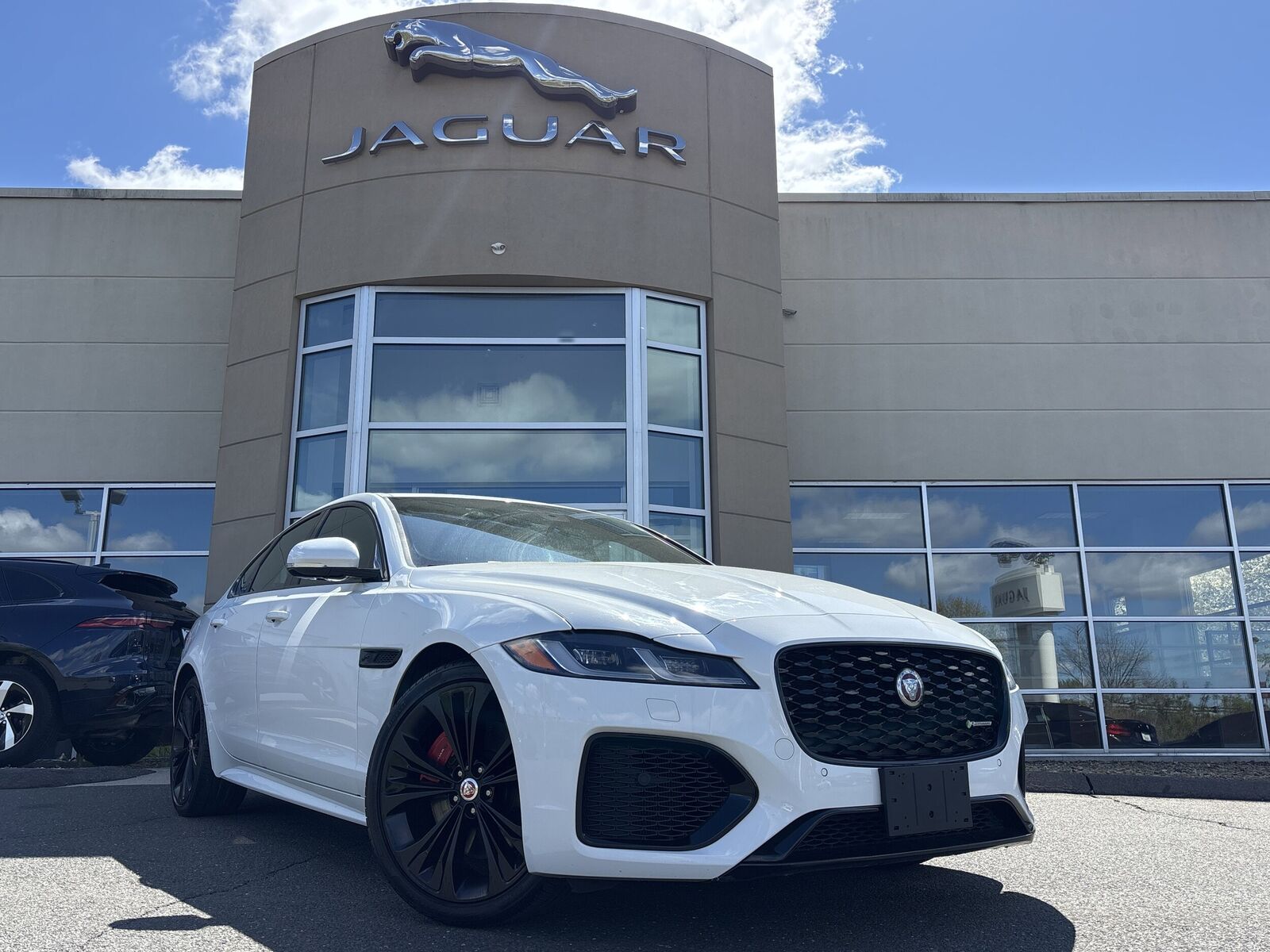 2023 JAGUAR XF